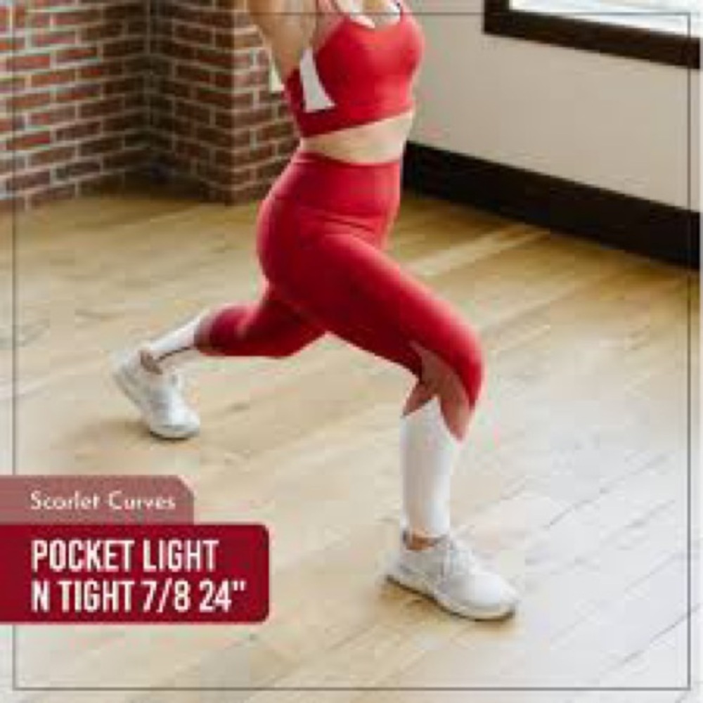 Zyia Scarlet Curves Light N Tight 7/8 24” size 8-10 NWT